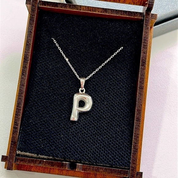 Brand New Sterling Silver 925 3D Bubble Letter Necklace Monogram Balloon "P" - Picture 2 of 15